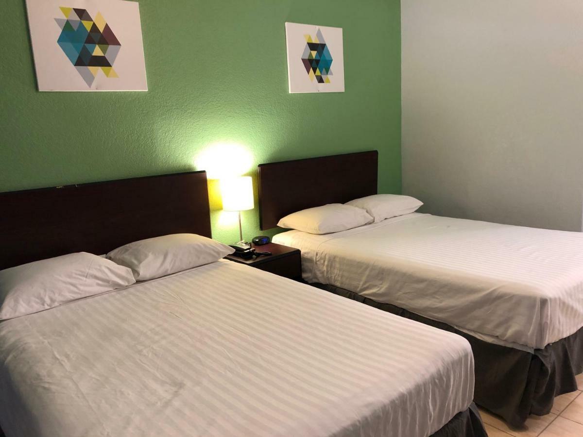 Hwy 59 Motel Laredo Zewnętrze zdjęcie